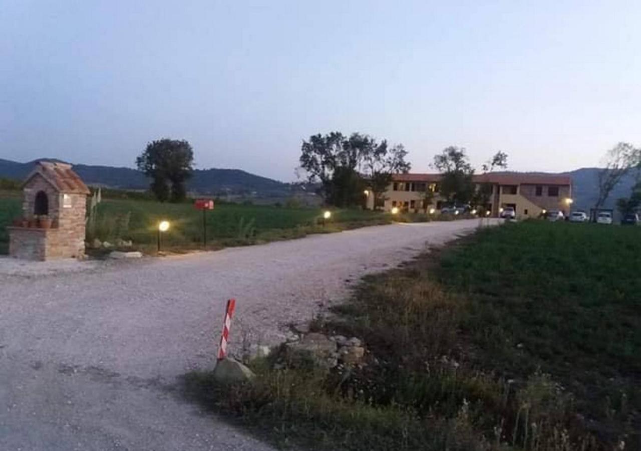 La Sosta Di Braccio Villa Macchie  ภายนอก รูปภาพ