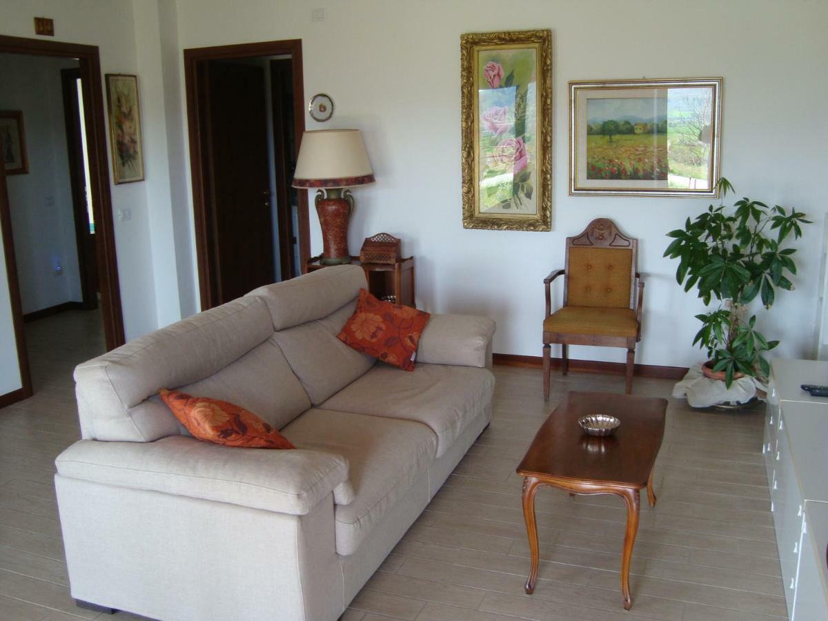 La Sosta Di Braccio Villa Macchie  ภายนอก รูปภาพ